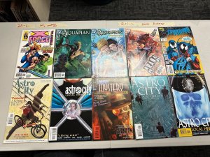 Lot of 10 Comic Lot (see pictures) 211-16