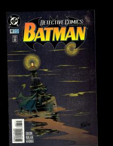 12 Detective Comics Comics #677 678 0 679 680 681 682 683 684 685 686 687 J407