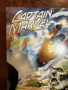 Marvel Legends Captain Marvel #30 (2005) Marvel Legends