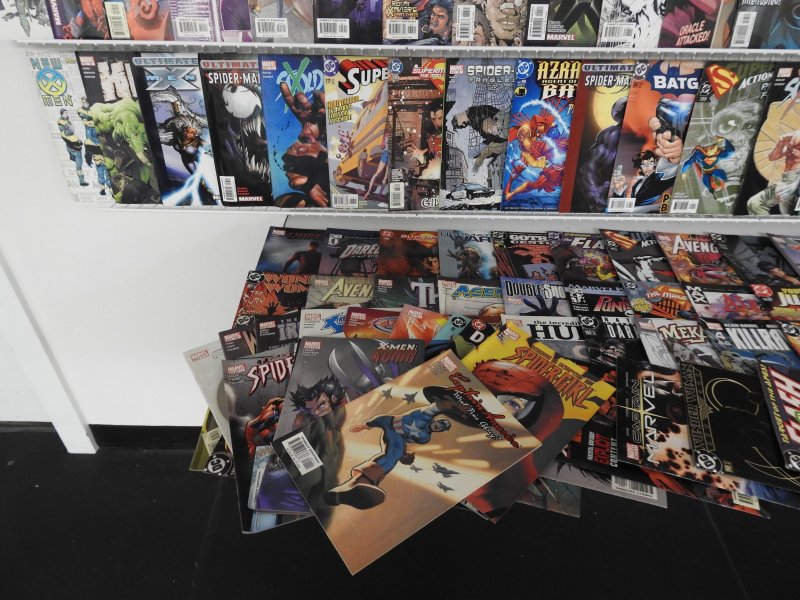 Huge Lot 200+ Comics W/ Spider-Man, Elektra, Superman, +More!