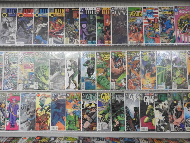 Huge Lot 140+ Comics W/ Batman, Green Arrow, Robin+ Avg VF Condition!