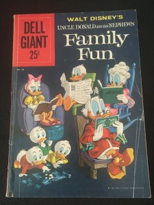 UNCLE DONALD AND HIS NEPHEWS FAMILY FUN Dell Giant #38 G+ Condition