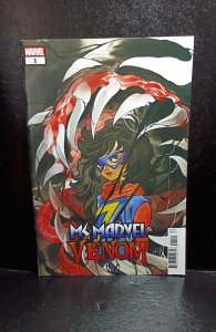 Ms. Marvel & Venom #1 - one-shot (2022) Peach Momoko variant