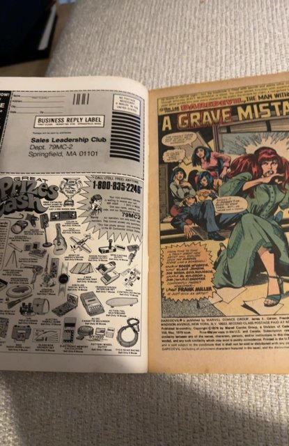 Daredevil #158 (1979)first frank miller-Death stalker foxing/staining on back