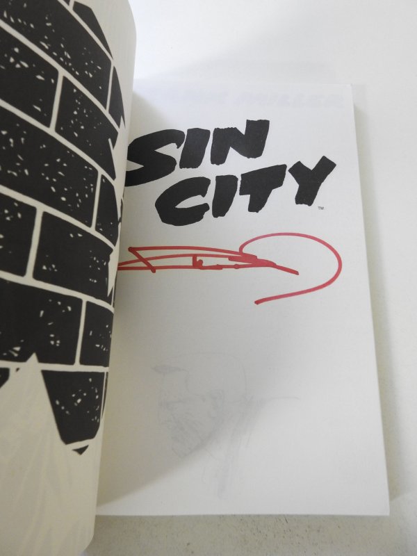 Sin City TPB 1st Edition VF- Condition! Signed by Frank Miller no cert