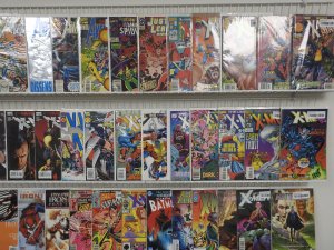 Huge Lot 140+ Comics W/ X-Men, Avengers, Batman, +More AVG VF-