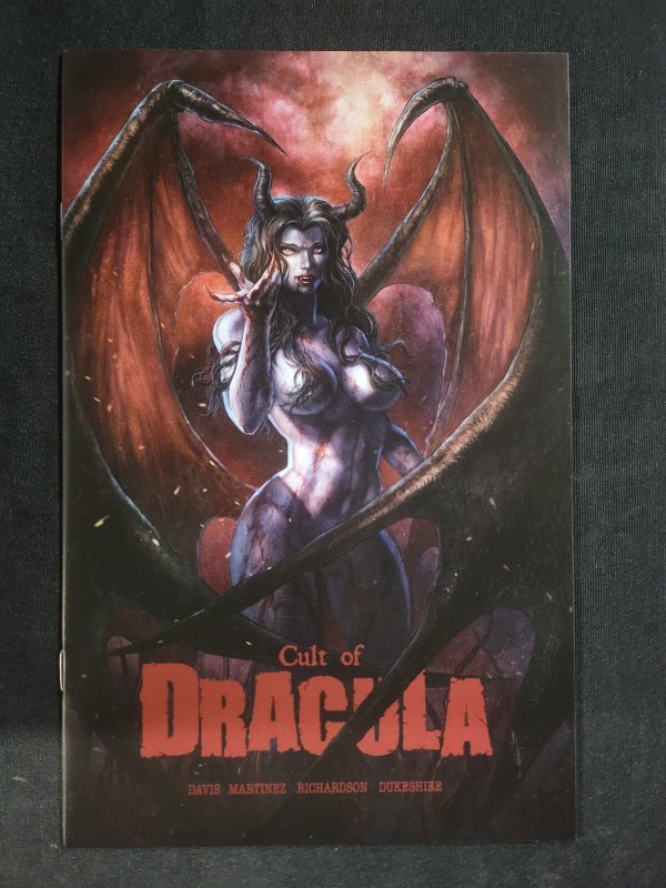 Cult of Dracula 2PC #1 - Alan Quah Trade + Virgin Variants (9.2ob) 2021