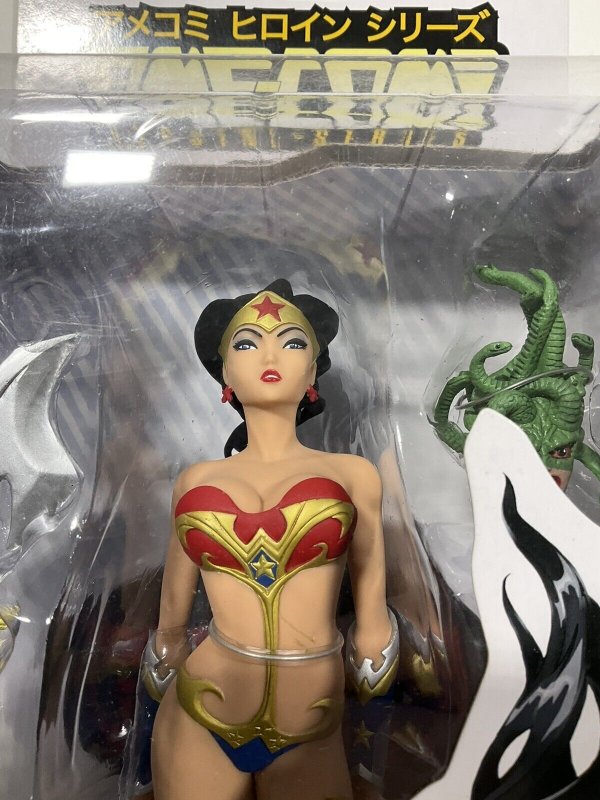 Wonder Woman Ame-Comi Heroine Series PVC Statue in box sealed DC