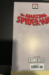 The Amazing Spider-Man #32 (2017)peach momoka virgin variant