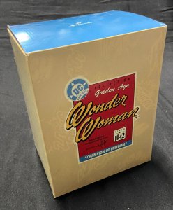 HALLMARK GOLDEN AGE WONDER WOMAN MINI STATUE MIB