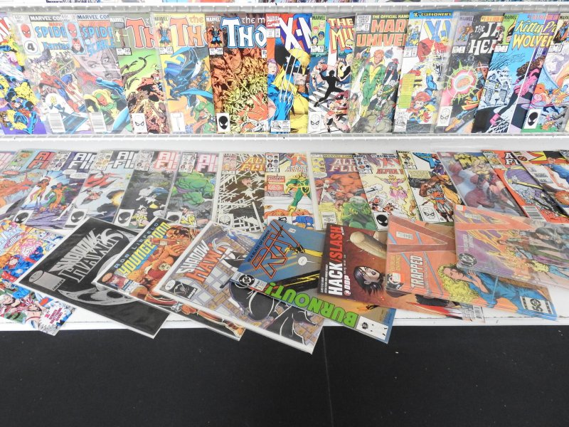 Huge Lot 140+ Comics W/ Looney Tunes, DC Comics Presents, +More! Avg FN Cond!