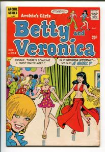 BETTY AND VERONICA #204 1972-MLJ/ARCHIE-STRANGE COVER-vg/fn 