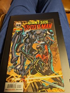 GIANT-SIZE SPIDER-MAN #1 NM MARVEL COMICS 2024