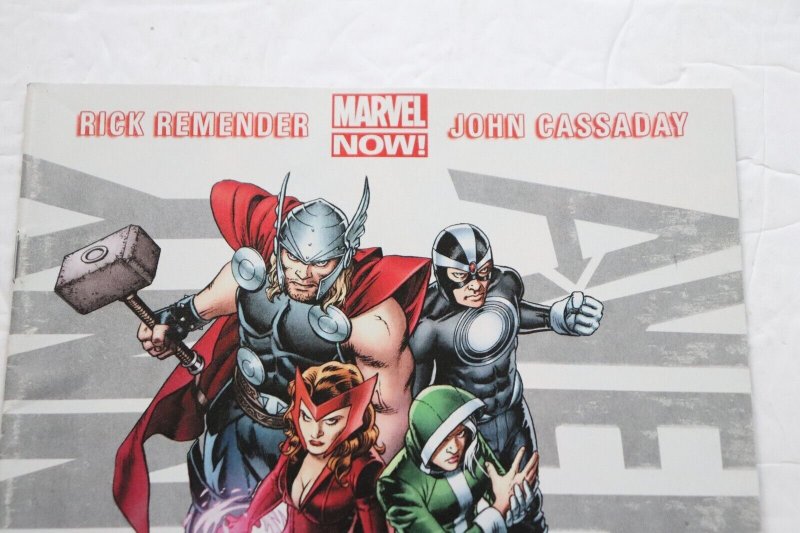 Uncanny Avengers #1 Marvel Comics 2012