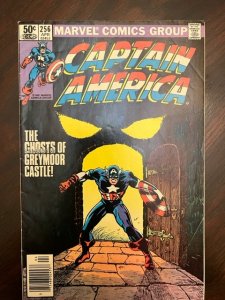 Captain America #256 Newsstand Edition (1981)