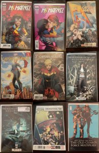 Lot of 9 Comics (See Description) Captain Marvel, Deadpool