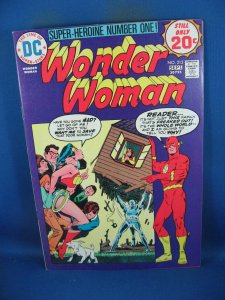 WONDER WOMAN 213 VF 1974 DC
