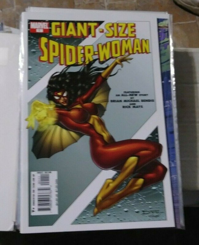 GIANT SIZED SPIDER-WOMAN  # 1 2005 MARVEL  JESSICA DREW   BRIAN BENDIS XMEN 