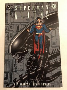 Superman Aliens #1 : Dark Horse & DC 1996 NM-; Newsstand Variant