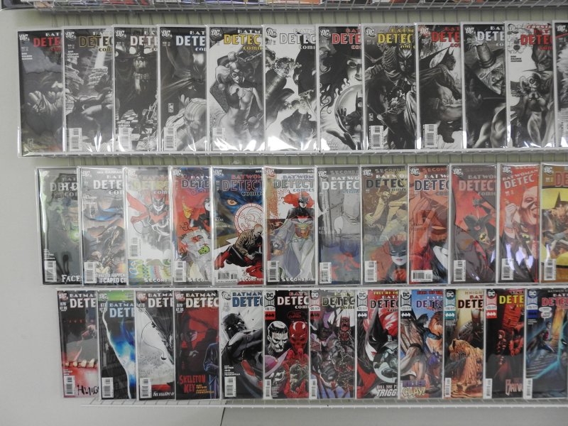 Huge Lot 110+ Comics W/ All Detective Comics!!! Avg VF/NM Condition!
