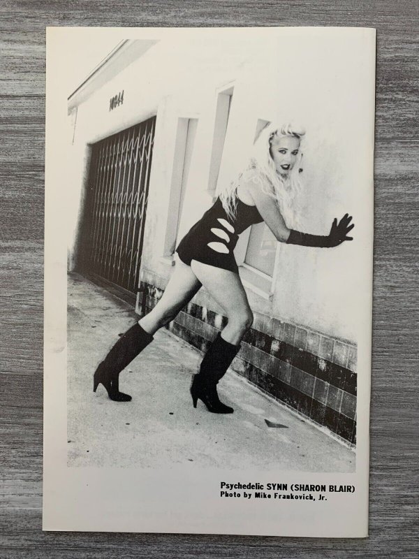 1995 FEMFORCE Ashcan #1 VF 8.0 AC Compact Comic / Illustrated History