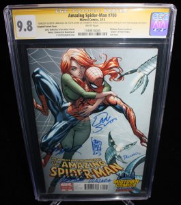 Amazing Spider-Man #700 (CGC 9.8) Signed Camuncoli, Stan Lee, Ramos, & More -'13