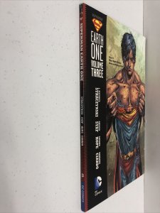 Superman Earth One Vol # 3 (2015) TPB Adrian Syaf•Straczynski•Hope•Ciadro DC