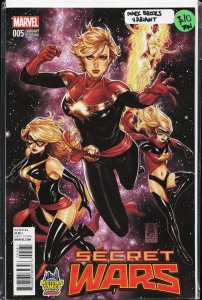 Secret Wars #5 Midtown Comics Cover (2015) God Emperor Doctor Doom