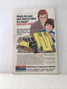 Batman Family Giant #10 