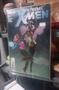 X-Treme X-Men #3 (2012)