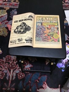 Fantastic Four #109 (1971) Annihilus! Death In the negative zone! FN- Wow!