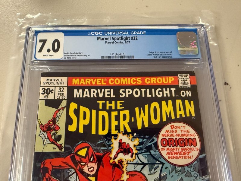 Marvel Spotlight # 32 CGC Graded 7.0 Comic Book 1st Spider-Woman Appearance JH34