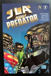 (2000) DC/DARK HORSE JLA VERSUS PREDATOR #1 ONE-SHOT