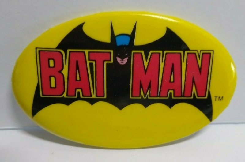 Batman Vintage 1982 Pinback Button Badge Bat Man & Robin DC Comics 