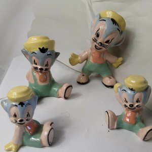 4  1940'S SNIFFLES WARNER BROS. CERAMIC FIGURINES, American Pottery Company.