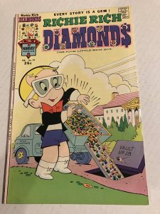 RICHIE RICH DIAMONDS #22 : Harvey 2/76 VF-; MAYDA MUNNY story