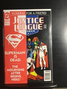 JLA Justice League Of America #70  FUNERAL FOR A FRIEND  January 1993 