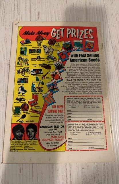 CRYPT OF SHADOWS #10 PURPLE ROBED SKELETONS HORROR MARVEL COMICS 1974