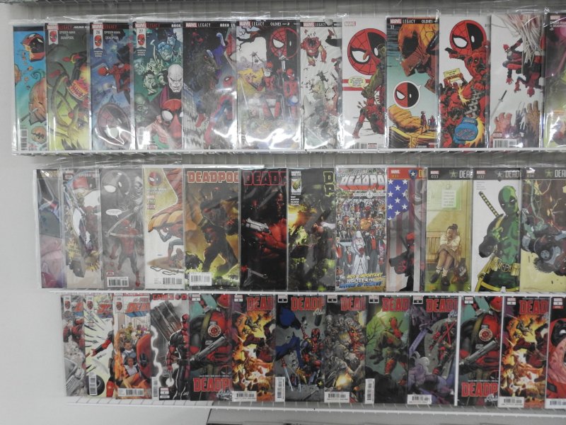 Huge Lot of 200+ Comics W/ Deadpool, Spiderman, Black Panther Avg. VF+ Condition