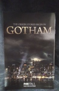 Detective Comics #34 Selfie Cover (2014)