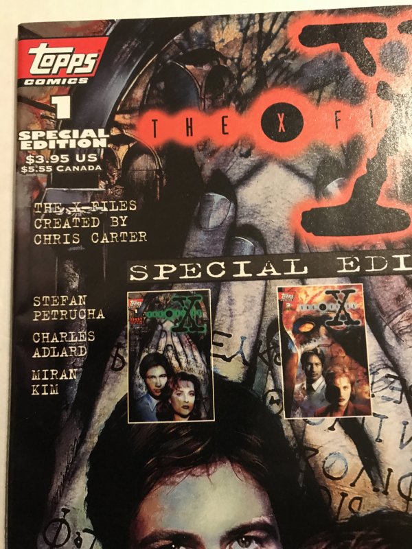 THE X-FILES Special Edition #1 : Topps 1995 VF-; Newsstand Variant, Fox & SCULLY