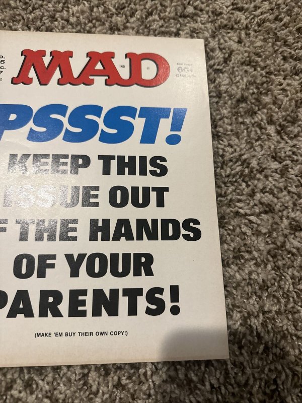 Mad Magazine December 1977 No. 195 Keep This Issue Out  No Label