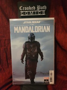 Star Wars: The Mandalorian #1 Photo Cover (2022)