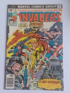 The Invaders #12 newsstand - 1st Spitfire - 1977 - (-VF)