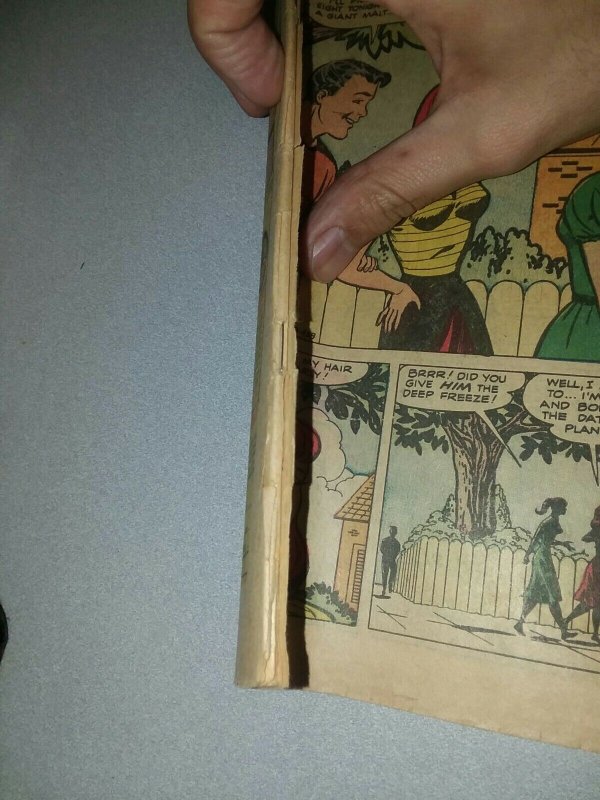 Patsy Walker #44 Hell Cat Marvel/Atlas Comics 1953 Golden Age precode paper doll