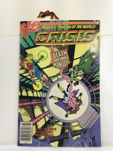 Crisis on Infinite Earths #4 (1985) Nm 1st lady quark, Doc light , lord volt
