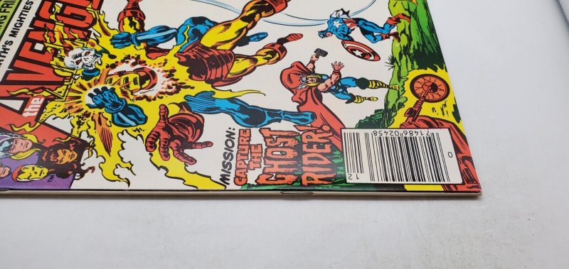 AVENGERS #214 (1981) (MARVEL) Ghost Rider, Avengers NEWSSTAND NM-/NM