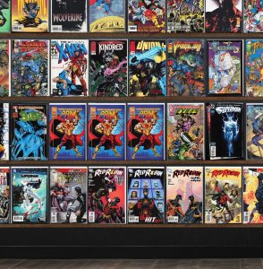 Huge Lot 150+ Comics with Superman/Wonder Woman, Talon, Red Robin & More!
