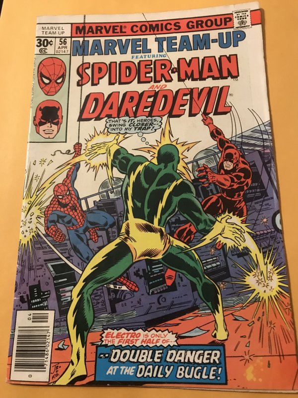 MARVEL TEAM-UP #56 : 4/77 Fn+; Daredevil & Spider-Man; Electro