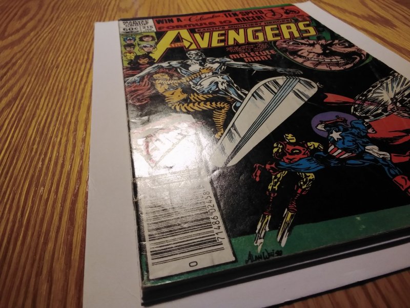 The Avengers #215 Newsstand (1982)